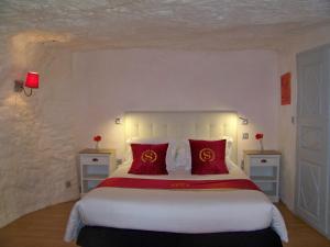 Logis Hotels Troglododo : photos des chambres