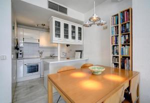 Apartment Boulevard 205