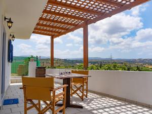 The Rock & The Lemon Tree