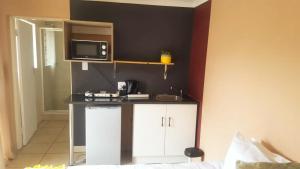 Dumelang Executive Lodge- Cottages in Sandton