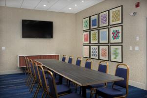 Holiday Inn Express Amherst - Lockport by IHG