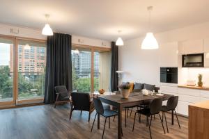 ShortStayPoland Kolejowa (B52)