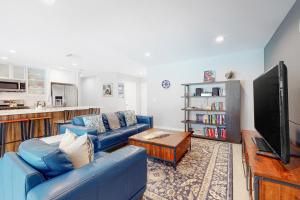 Escape To Palm Desert