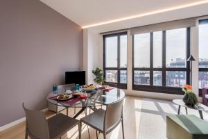 Sweett - Central tower