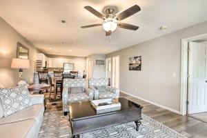 Beach and Pool Access Lake of the Ozarks Condo!