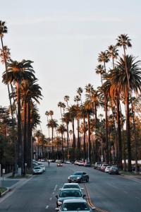 Montrose at Beverly Hills