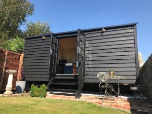 Chichester Shepherds Hut