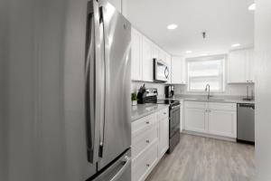 Corner Unit Ocean Views - Shores of Madeira #501