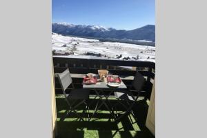 Appartements SUPERBE T2 classe 3 etoiles 45m2-WIFI gratuit-STYLE CHALET VUE PANO : photos des chambres