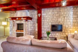 Pool & Sun Villa Rici