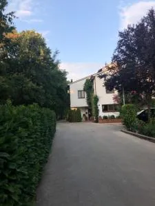 Pansion Lazine - Služanj