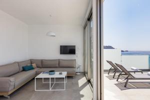 Aelia Seascape Apartments