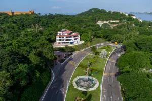 LA LOMA SUITES - Ixtapa