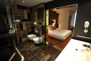 Deluxe Single Room with Balcony room in Hotel IN