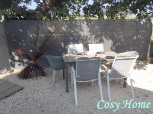 Appartements Villa DALI COSY Home clim, terrasse, parking Carqueiranne : photos des chambres