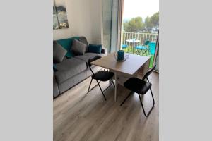 Appartements STUDIO VUE MER /PARKING PRIVATIF : photos des chambres