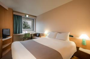 ibis Paris Pantin Eglise