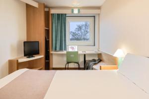 Hotels ibis Paris Pantin Eglise : photos des chambres