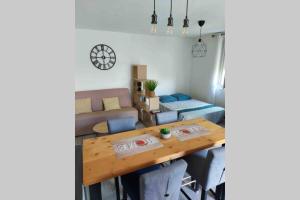 Appartements Location studio entre garrigue et mer : photos des chambres