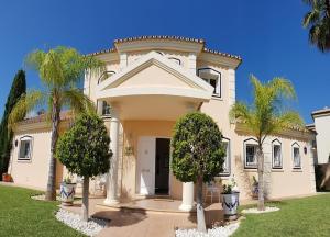 Spacious 700m2 villa, Golfers paradise.