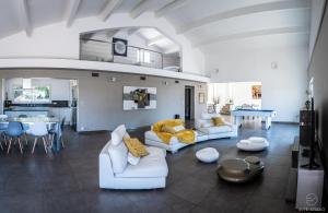 Villas Casa Lagone - Villa Luxe avec Piscine et Superbe Vue : photos des chambres