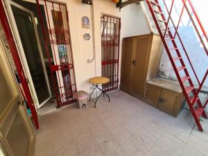 Una Finestra su Rapallo by PortofinoVacanze