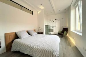 Appartements Superbe Loft 100m2 Proche Cathedrale avec Parking : photos des chambres