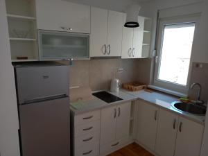 Leonora & Free Parking