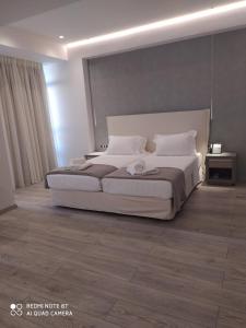 Twin Room - Disability Access room in LAS HOTEL & SPA