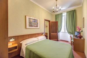 Double Room room in Hotel Corona