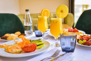 Airport Garden Hotel