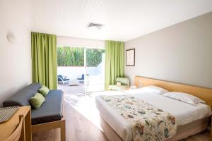 Hotels Hotel Les Grenettes : photos des chambres