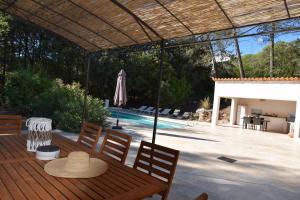 Villas La Bastide Blanche Magnifique villa 5 etoiles 5 chambres et piscine privee sur 6500 m VAR : photos des chambres
