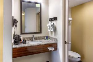 King Room - Non-Smoking room in Sleep Inn Henderson I-85