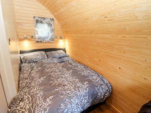 Gander Pod at Salford Court Farm Fishing Cabins