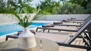 Villa Leon by Villas Holiday