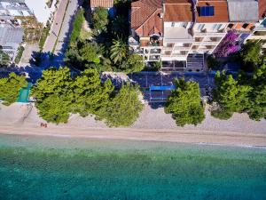 Apartments Ela Tucepi