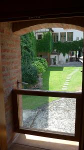 B&B / Chambres d'hotes Clos de Mont July, architecture XVIIIe au coeur de la nature : photos des chambres