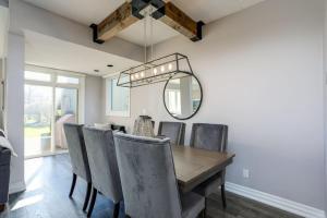 104 Wintergreen w Mountain Views by Property Valet