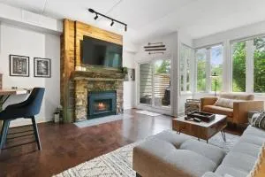 Modern Mountainside Ski in Ski out 87111 - Eugenia