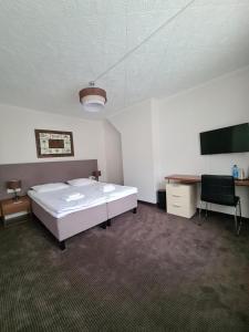 Deluxe Double Room with Balcony room in Hotel Kolorowa