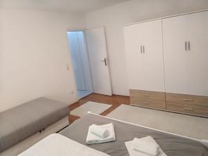 Apartman MIX Zagreb - Maksimir, KBC Rebro, free parking 