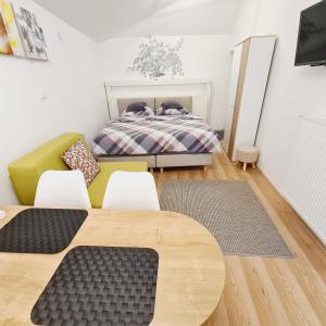 Cozy Studio Apartment Tian in Zagreb 
