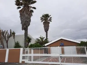 TwinnPalms Accommodation - Matroosfontein