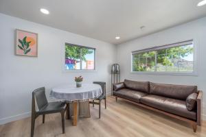 @ Marbella Lane - Rainbow House Glampers Paradise