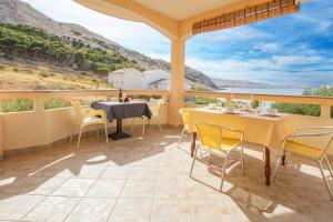 Sladana direct at the beach