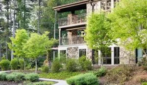 Kanuga Inn & Lodging - Brevard