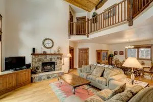 Bear Creek Retreat - Haybro