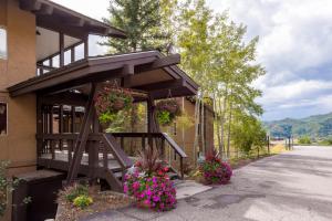 Storm Meadows East 54