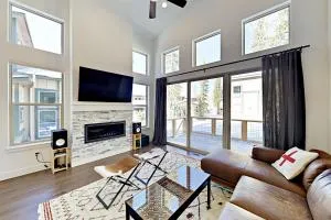 Mountain Sky Cottage - 弗雷则